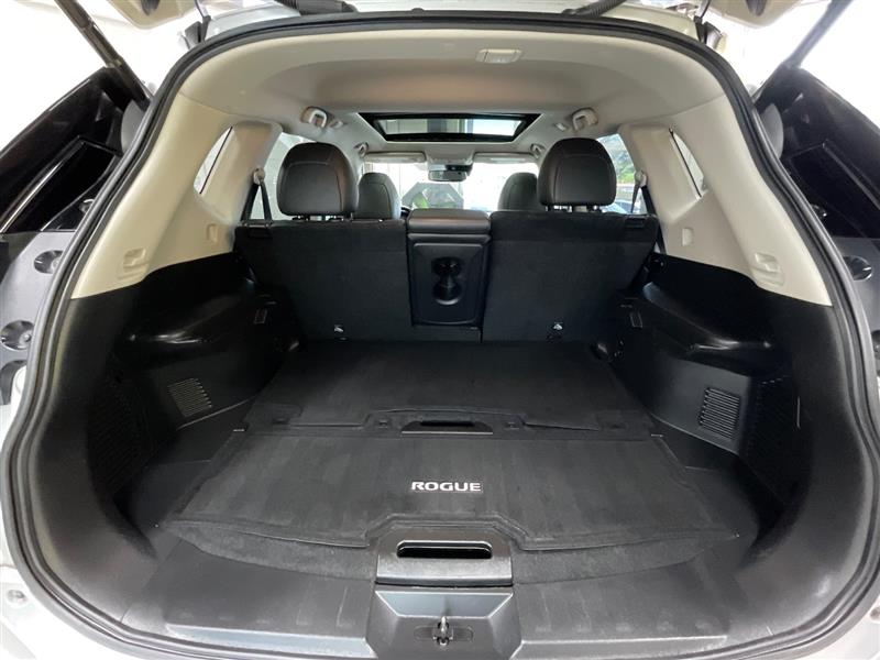 2017 NISSAN ROGUE SL