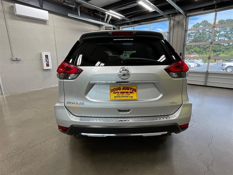 2017 NISSAN ROGUE SL