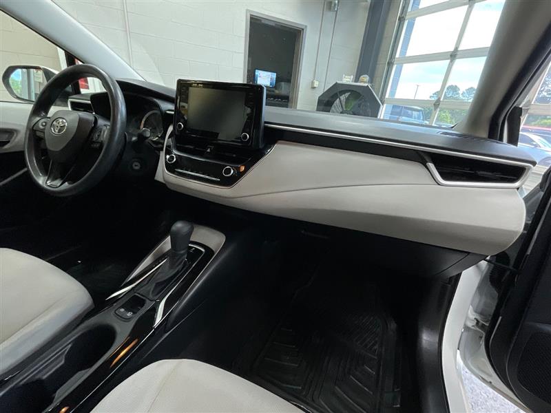 2022 TOYOTA COROLLA LE