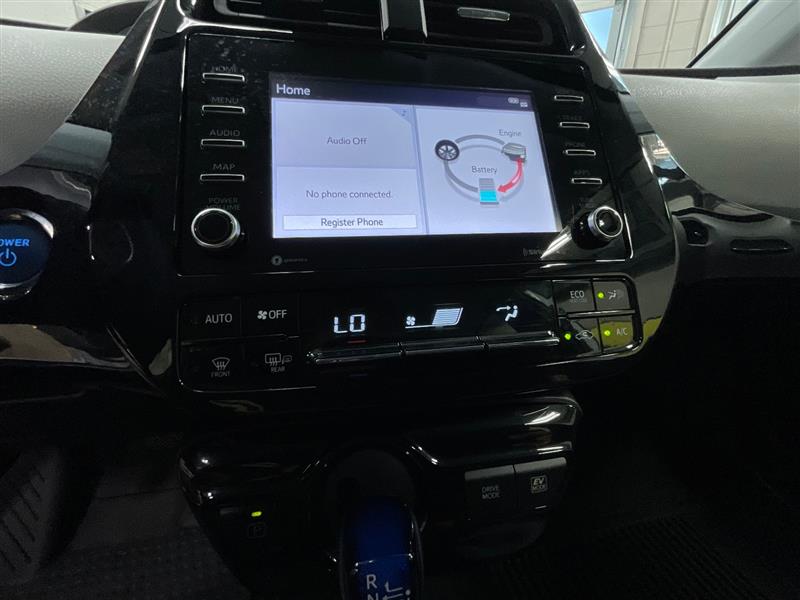 2022 TOYOTA PRIUS LE