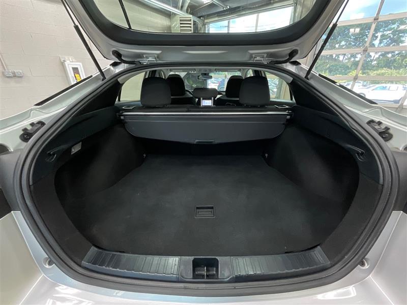 2022 TOYOTA PRIUS LE