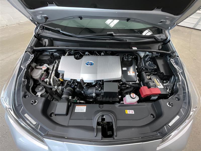 2022 TOYOTA PRIUS LE