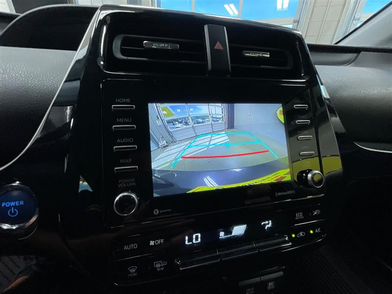 2022 TOYOTA PRIUS LE