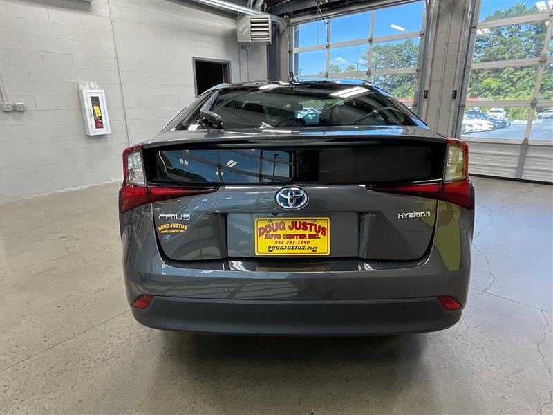 2022 TOYOTA PRIUS LE