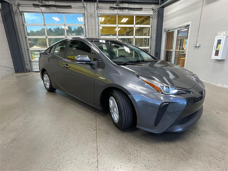 2022 TOYOTA PRIUS LE