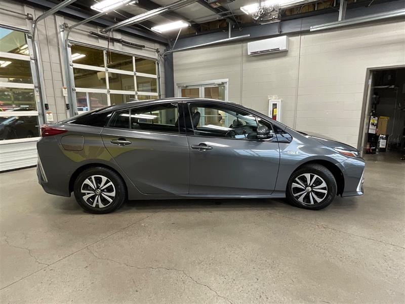 2017 TOYOTA PRIUS PRIME Advanced