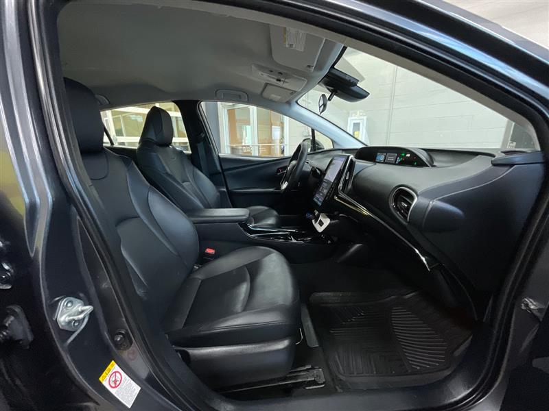 2017 TOYOTA PRIUS PRIME Premium