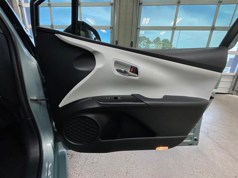 2016 TOYOTA PRIUS TWO
