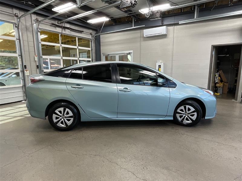 2016 TOYOTA PRIUS TWO