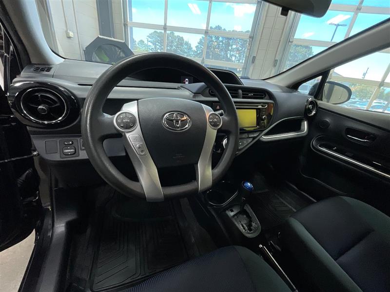 2016 TOYOTA PRIUS C Two