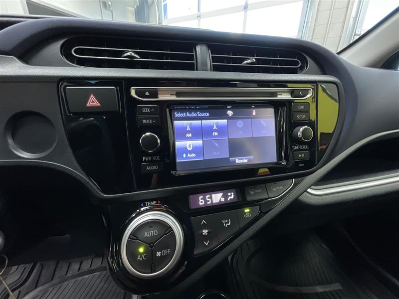 2016 TOYOTA PRIUS C Two