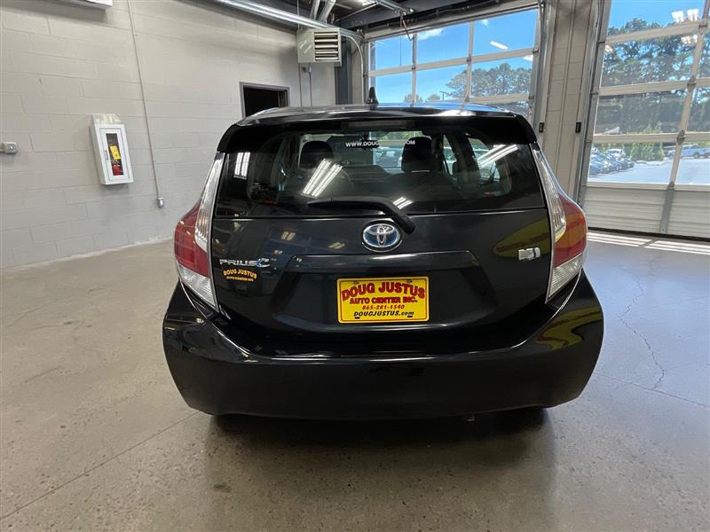 2016 TOYOTA PRIUS C Two