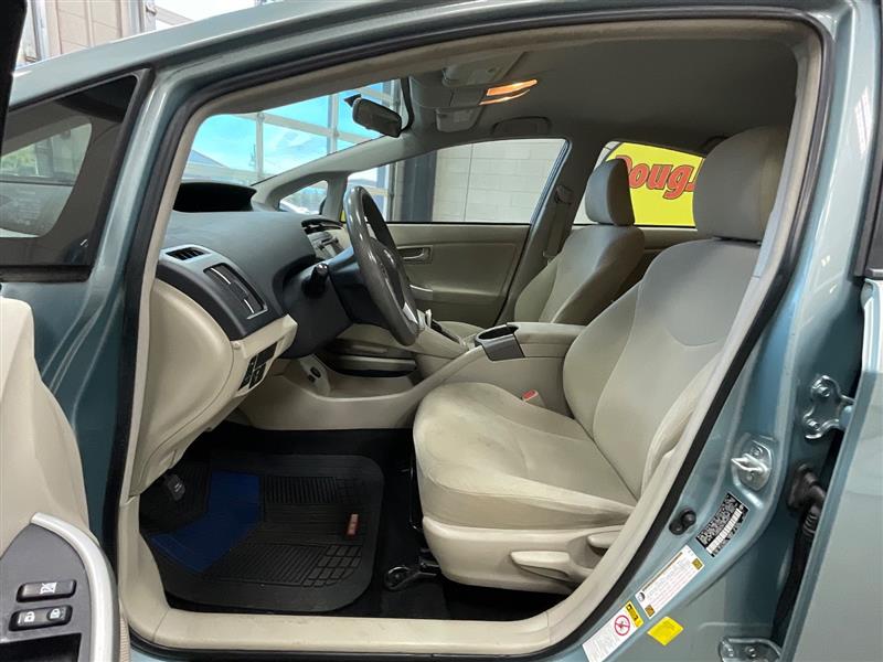 2015 TOYOTA PRIUS II