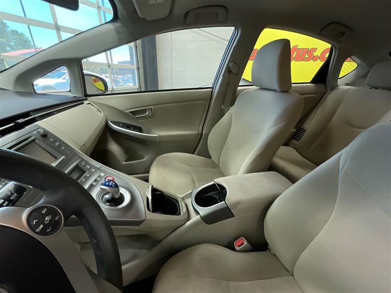 2015 TOYOTA PRIUS II