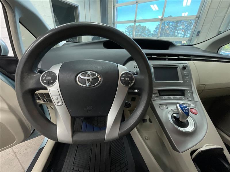 2015 TOYOTA PRIUS II