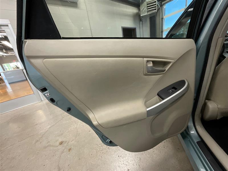 2015 TOYOTA PRIUS II