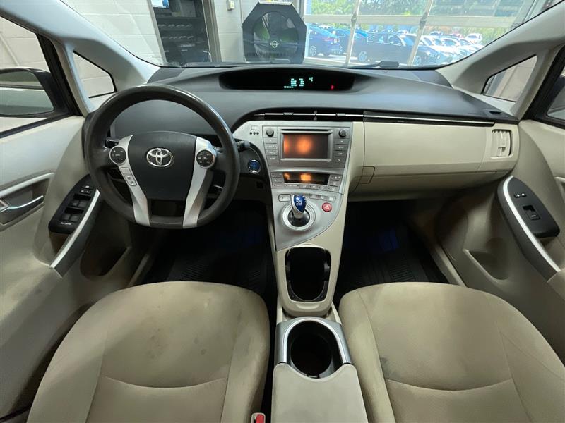 2015 TOYOTA PRIUS II