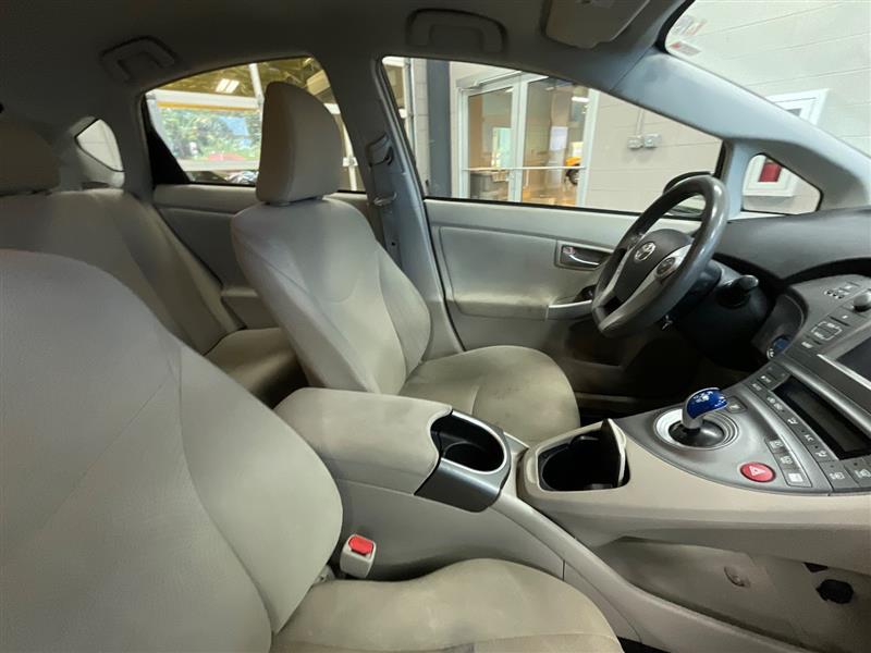 2015 TOYOTA PRIUS II