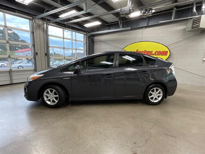 2013 TOYOTA PRIUS TWO