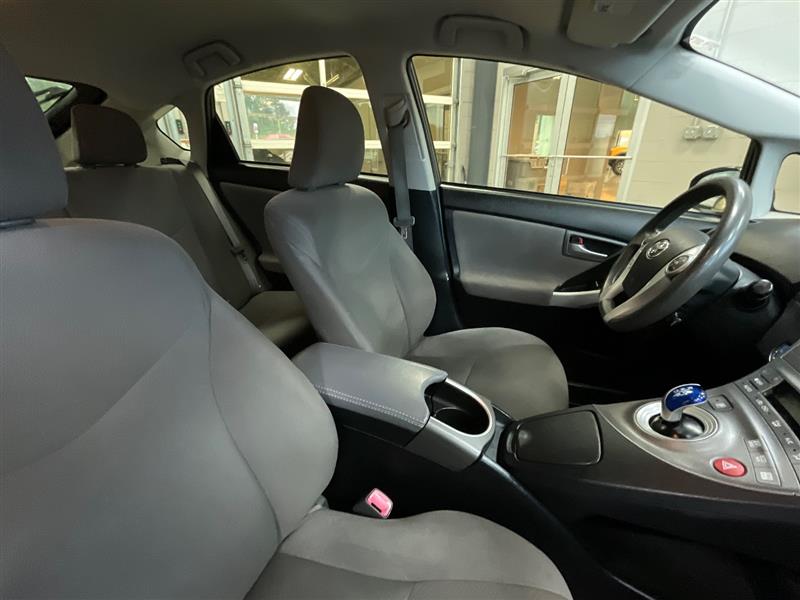 2013 TOYOTA PRIUS TWO