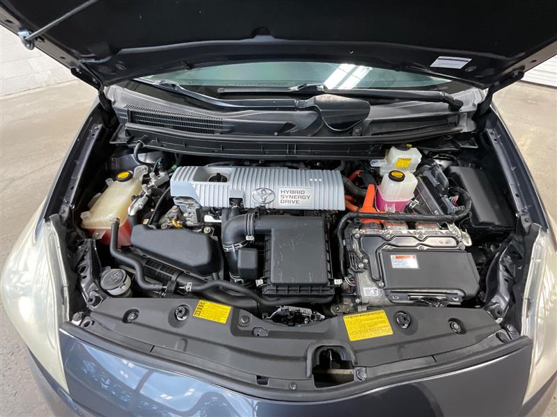2013 TOYOTA PRIUS TWO