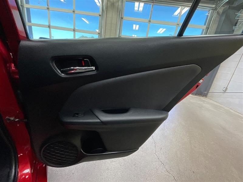 2021 TOYOTA PRIUS LE