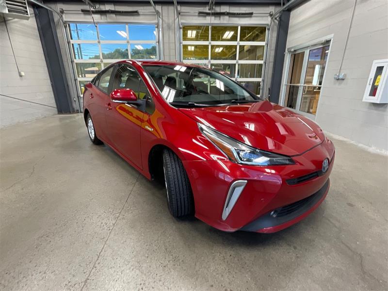 2021 TOYOTA PRIUS LE