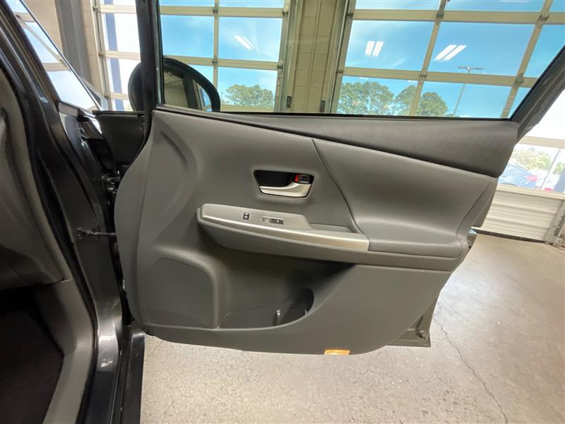 2012 TOYOTA PRIUS Five