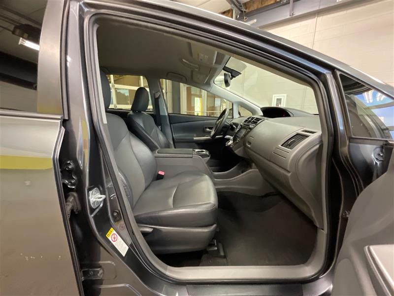 2012 TOYOTA PRIUS Five