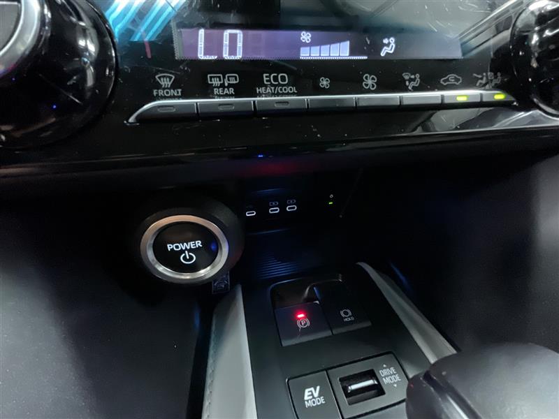 2024 TOYOTA VENZA LE