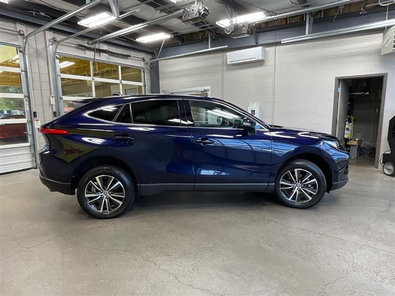 2024 TOYOTA VENZA LE