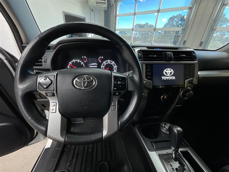 2020 TOYOTA 4RUNNER SR5