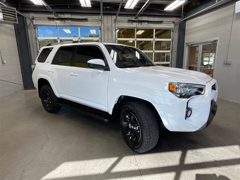 2020 TOYOTA 4RUNNER SR5