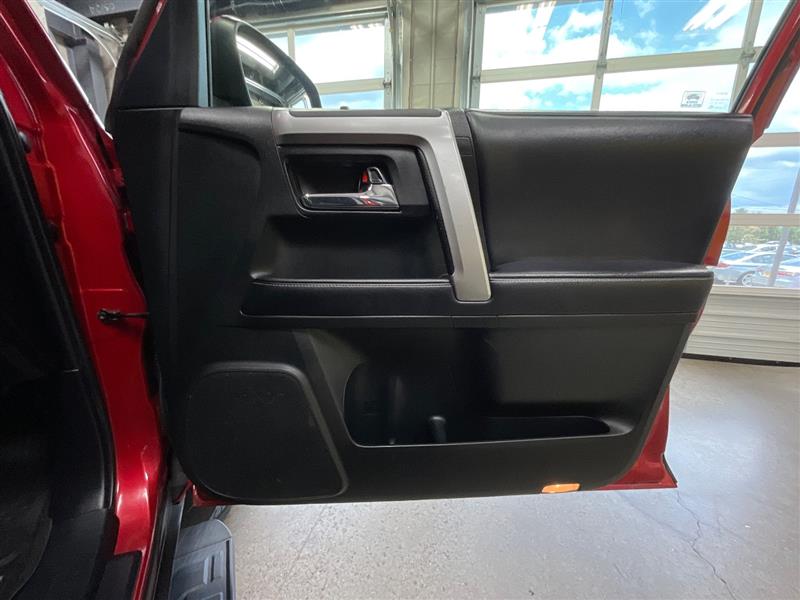 2018 TOYOTA 4RUNNER SR5