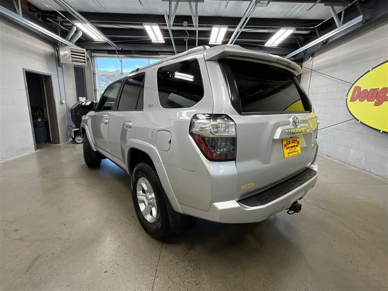 2019 TOYOTA 4RUNNER SR5