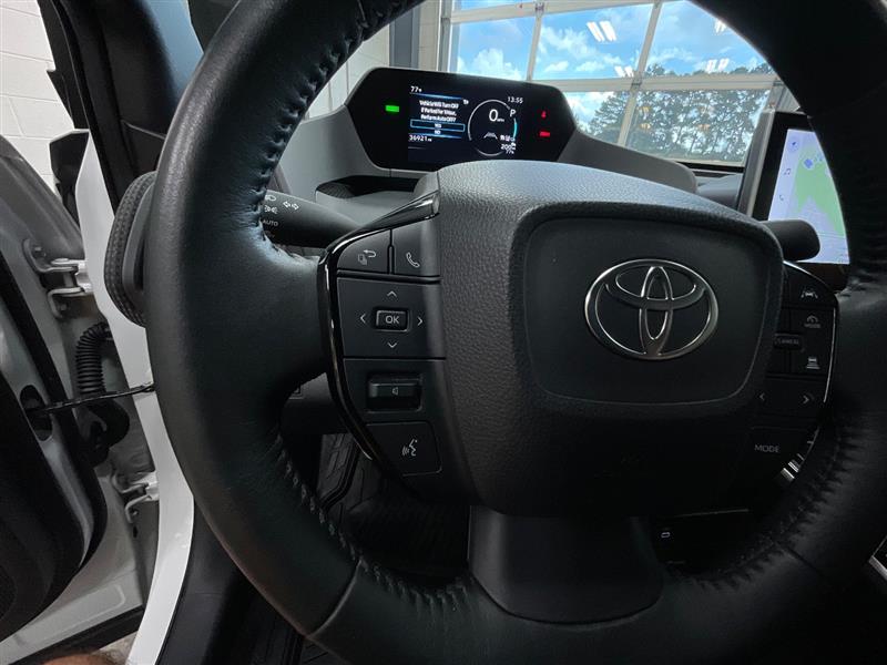 2024 TOYOTA BZ4X XLE/LIMITED