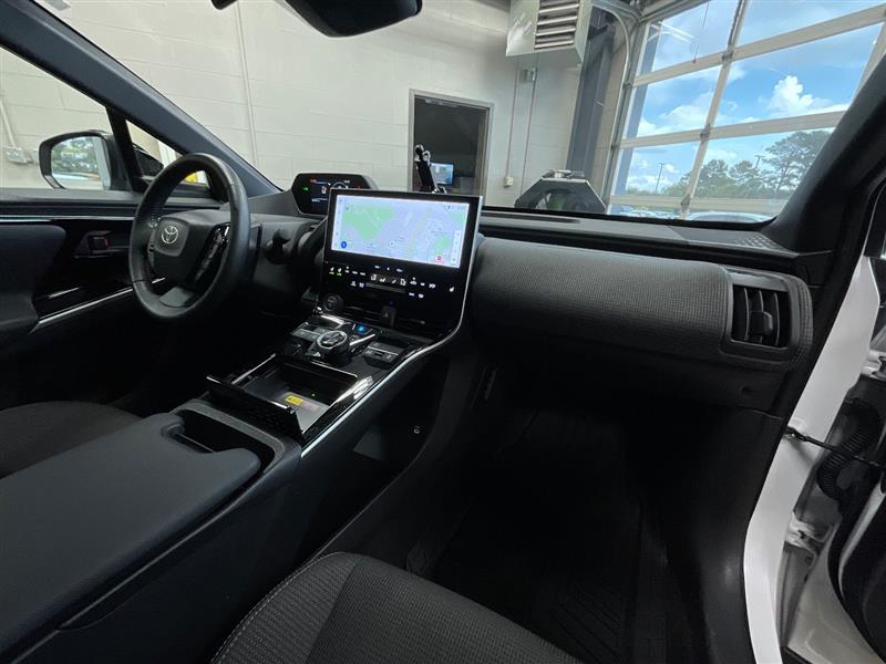 2024 TOYOTA BZ4X XLE/LIMITED