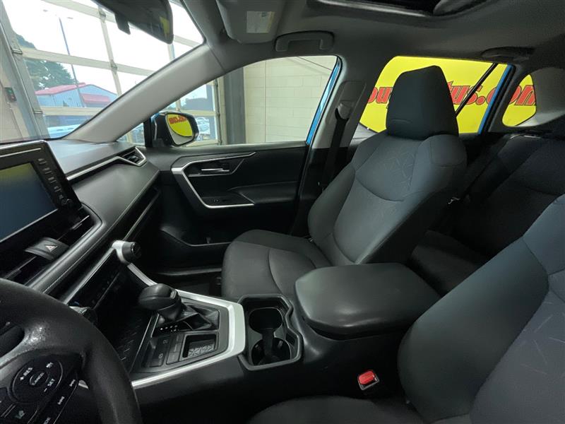 2019 TOYOTA RAV4 XLE