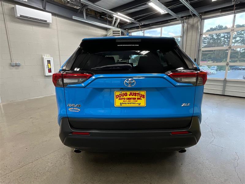 2019 TOYOTA RAV4 XLE