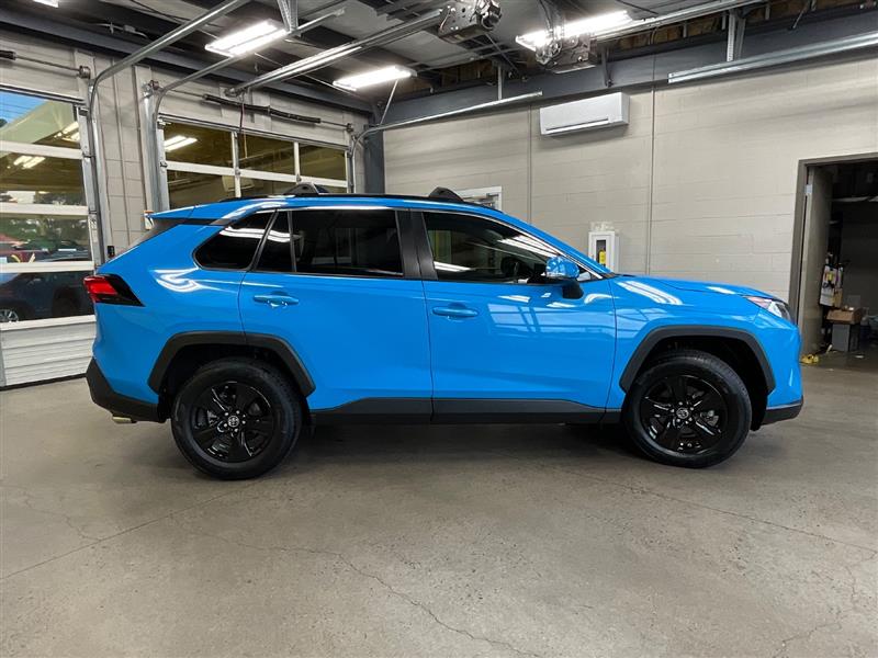 2019 TOYOTA RAV4 XLE