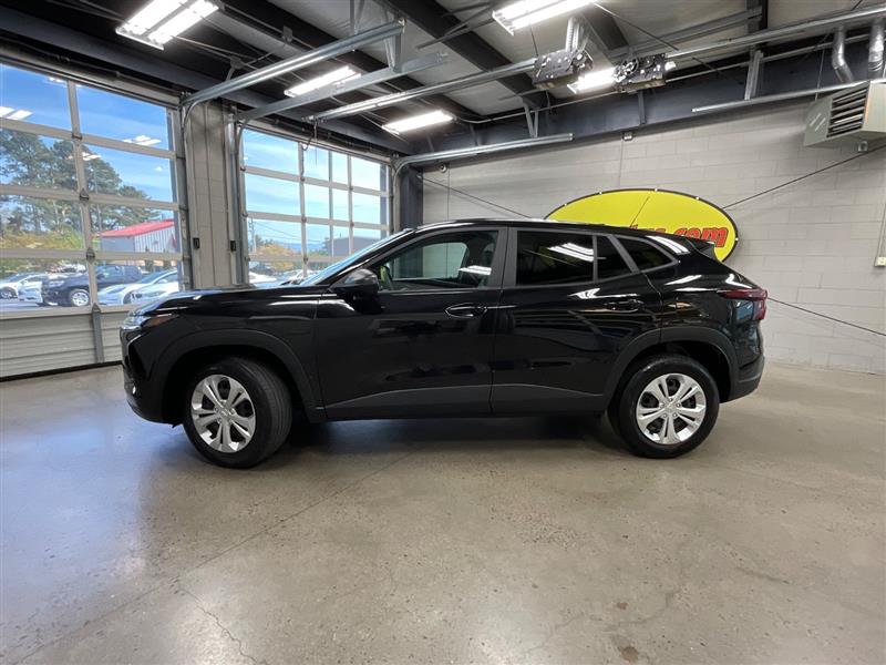 2024 CHEVROLET TRAX LS