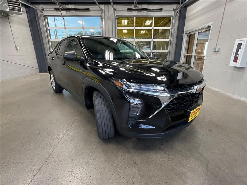 2024 CHEVROLET TRAX LS