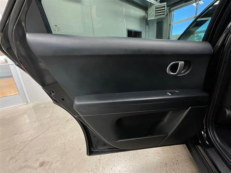 2023 HYUNDAI IONIQ 5 SE
