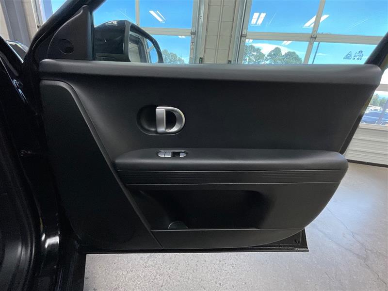2023 HYUNDAI IONIQ 5 SE