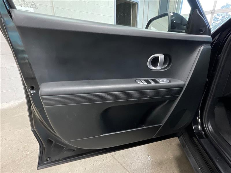 2023 HYUNDAI IONIQ 5 SE