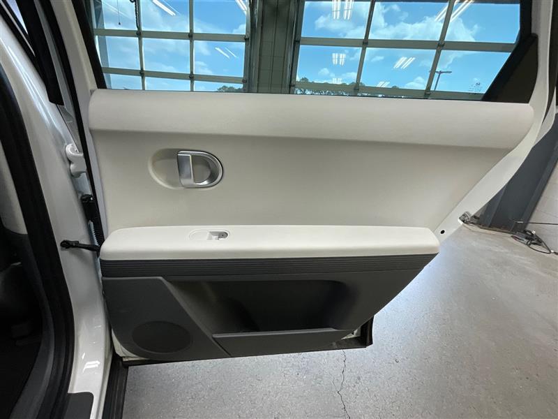 2024 HYUNDAI IONIQ 5 SE