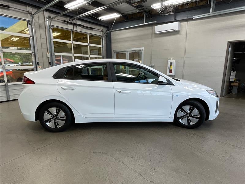 2018 HYUNDAI IONIQ HYBRID Blue
