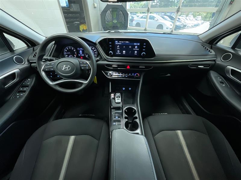 2023 HYUNDAI SONATA SE