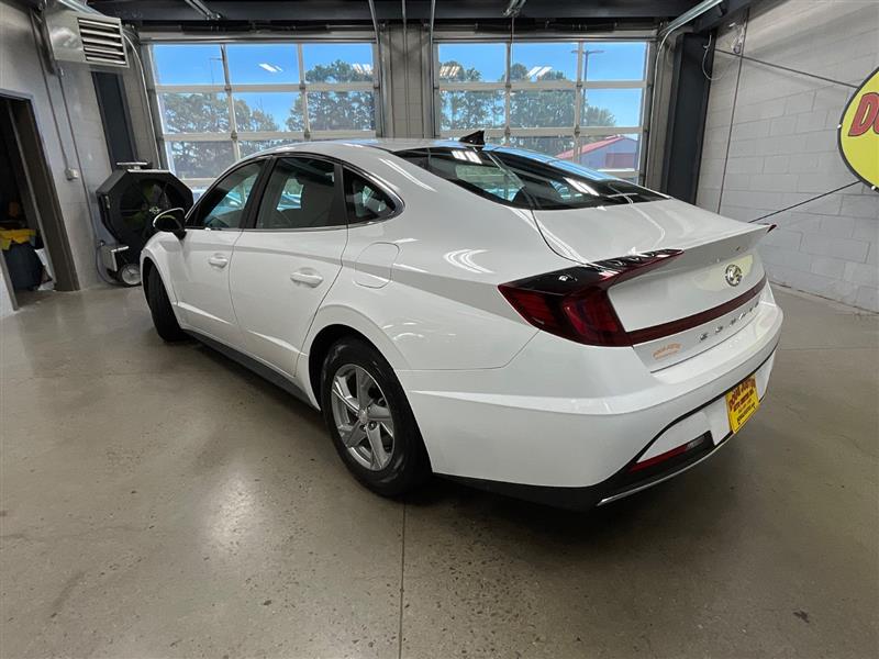 2023 HYUNDAI SONATA SE