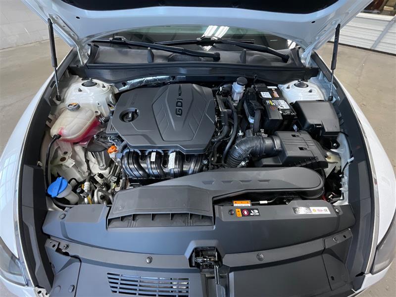 2023 HYUNDAI SONATA SE